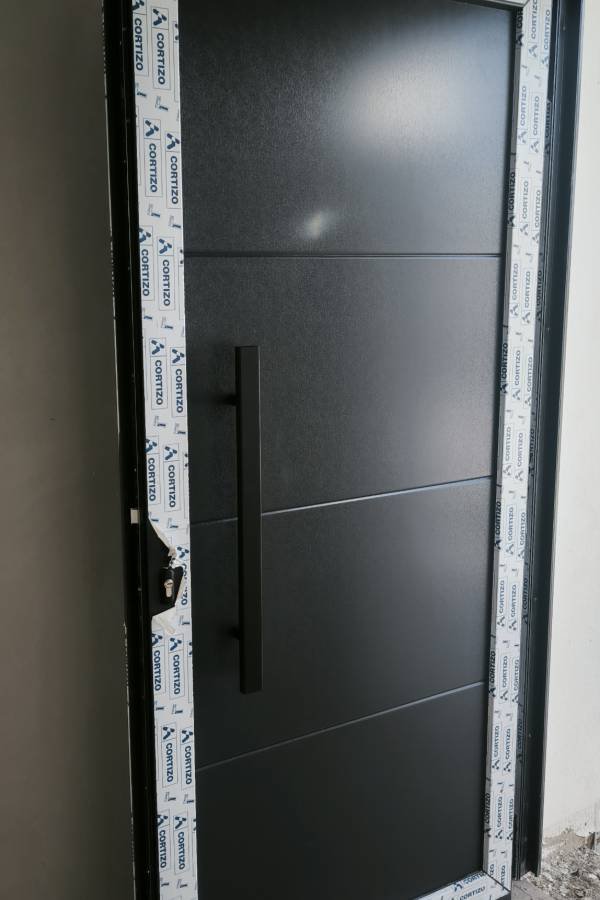 1puerta entrada pvc moriles2