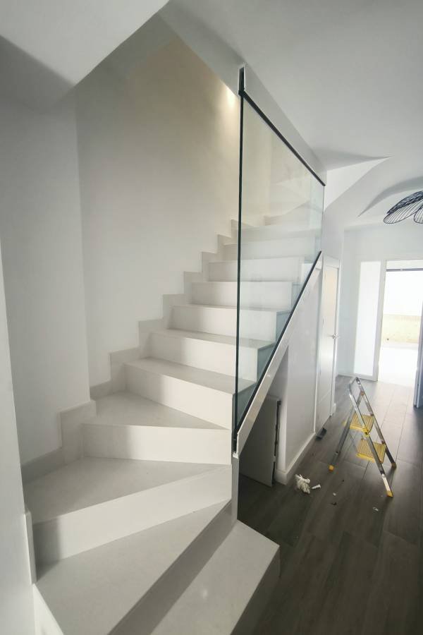 2.despues bajada escalera cristal