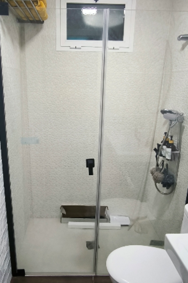 mampara fijo + una hoja abatible 180º