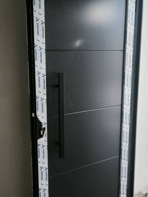 puerta entrada pvc moriles2
