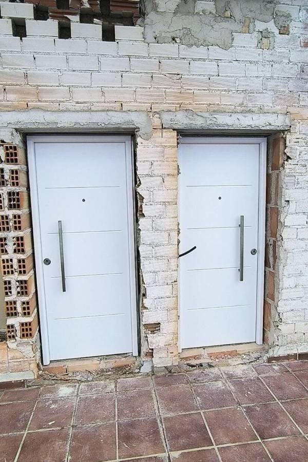 puertas de entrada de aluminio